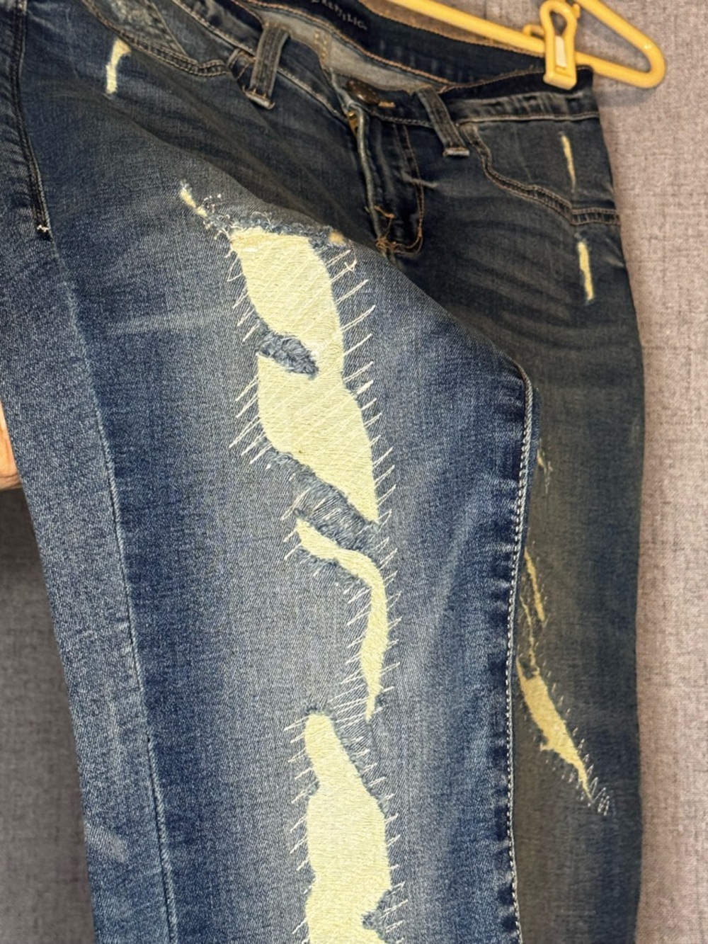 Rock & Republic Kashmiere Y2K Distressed Patchwork Skinny Jeans Size 6 - Picture 8 of 13